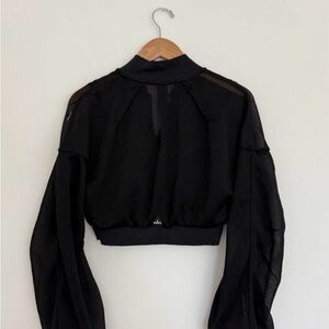ALO Yoga field crop jacket